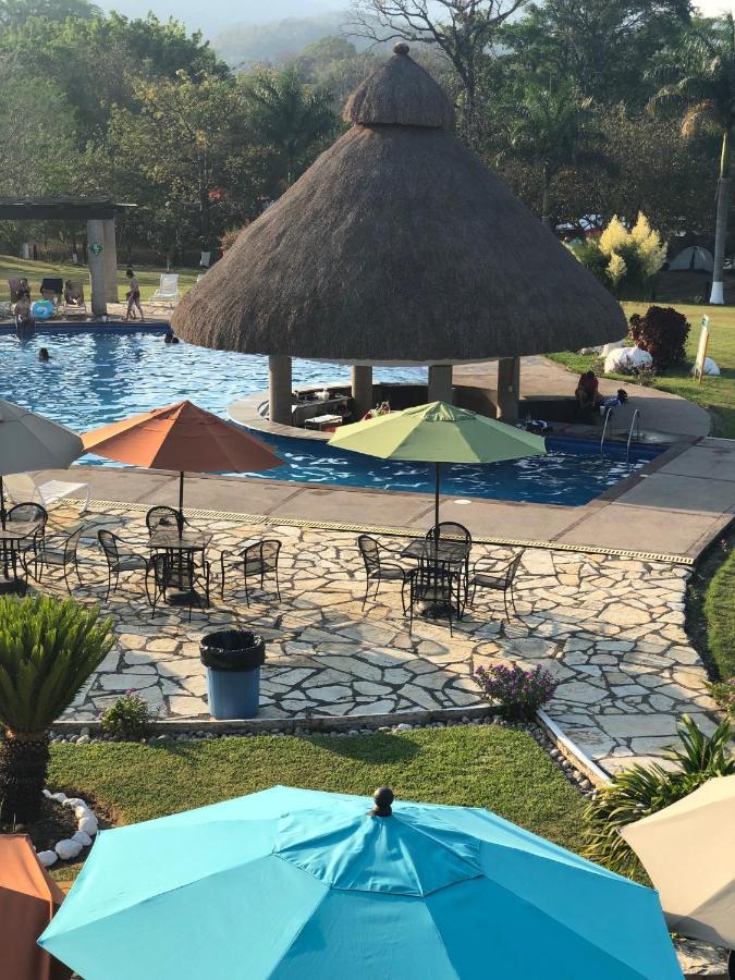 Hotel Real Tamasopo Bagian luar foto