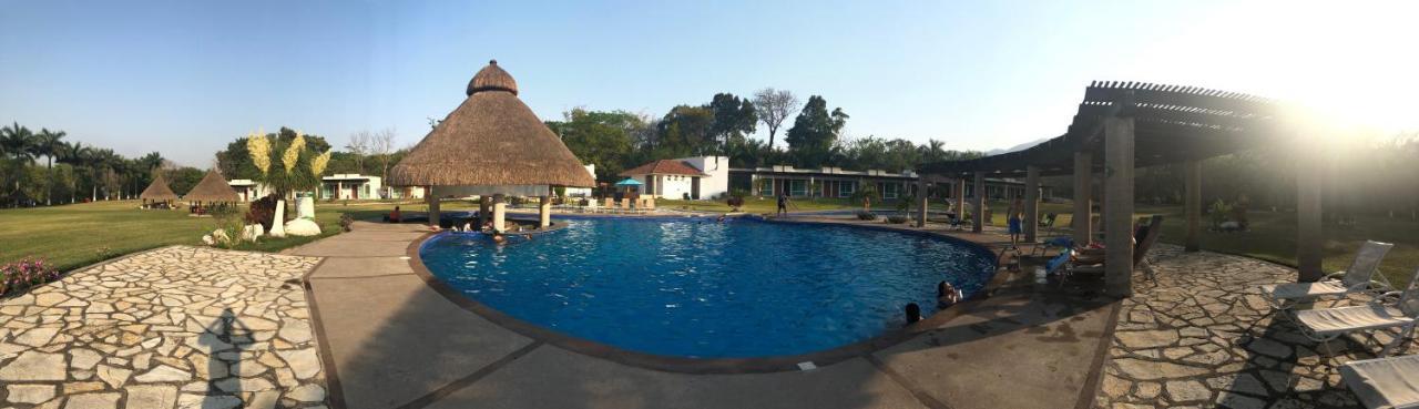 Hotel Real Tamasopo Bagian luar foto